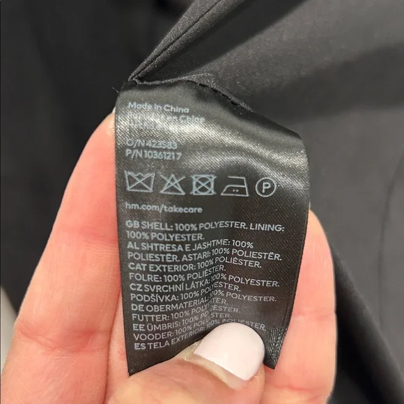 🖤 H&M Ruched 3/4 Sleeve Blazer - Picture 6 of 6